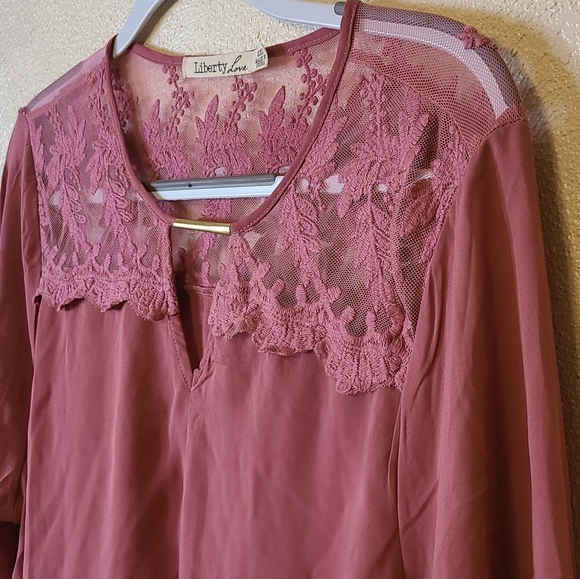 Liberty Love Mauve pink Keyhole lace blouse - Picture 11 of 11